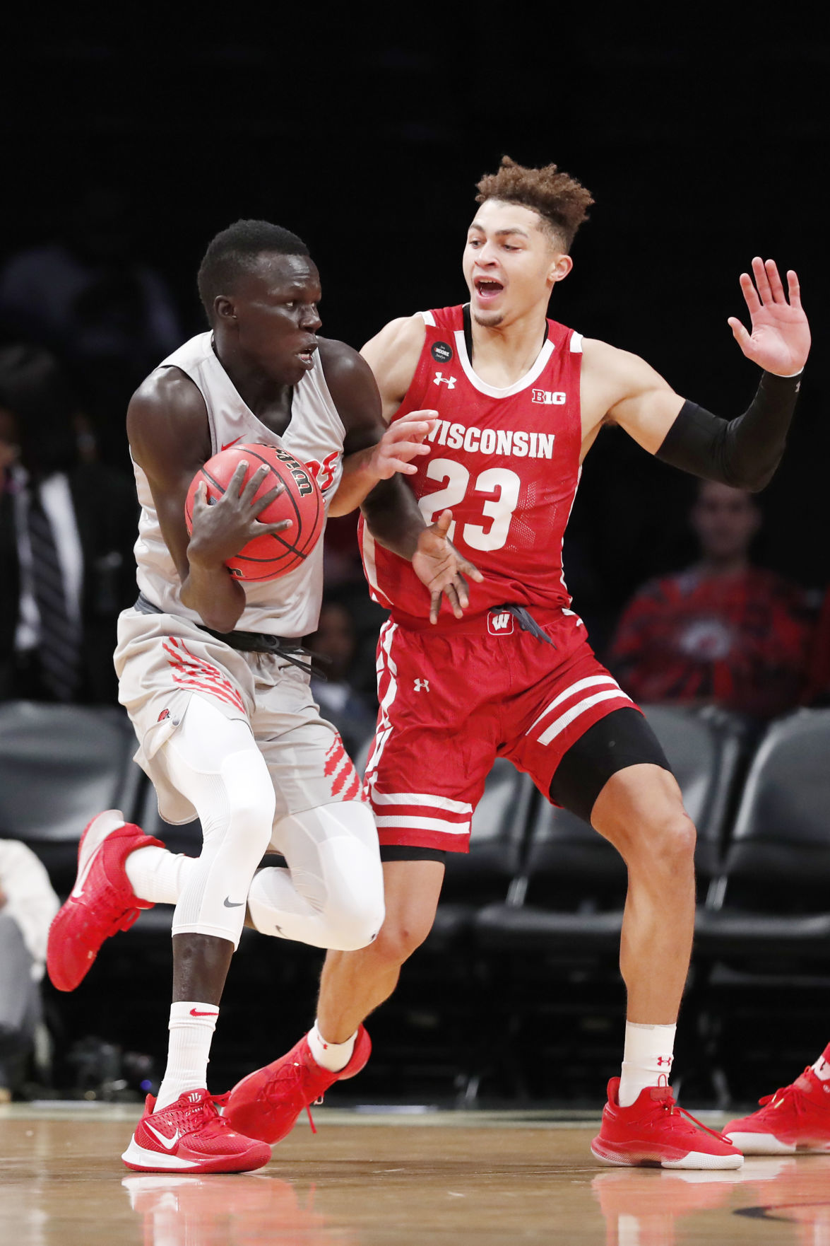 Lobos 59, Badgers 50